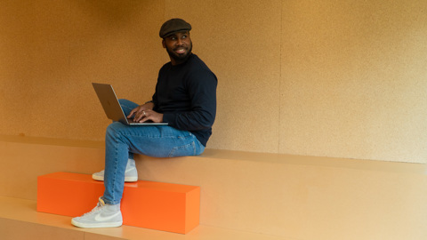 Designer aan het designen